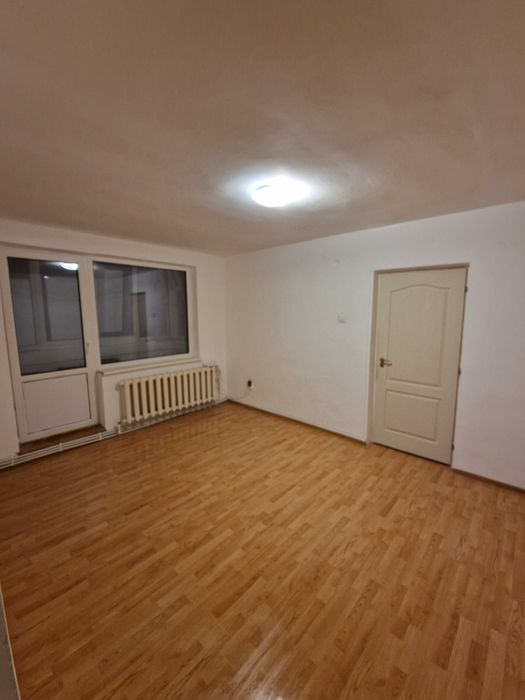 Apartament 2 Camere–Complet Renovat Preț:85.000 Euro (ușor negociabil)