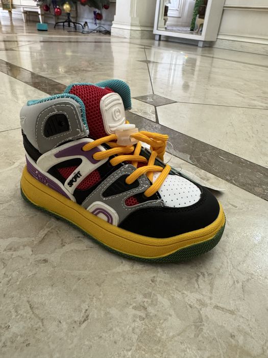 Кроссовки детские