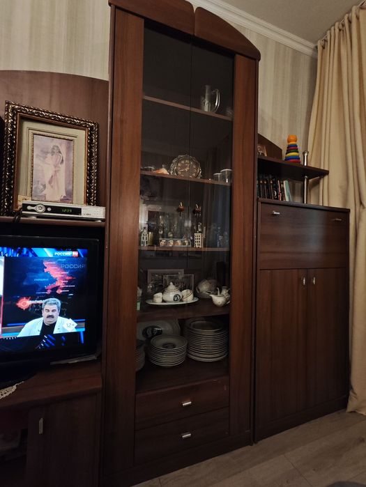 Стенка, гарнитур для зала