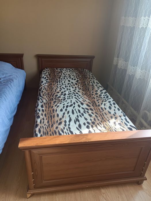 Кровать с матрасом