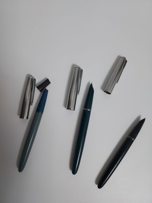 Stilouri Made in China penita aur 12k