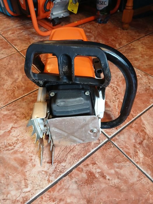 Vând drujbă MS 461r