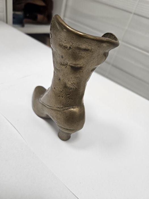 Cizma bronz calitativ