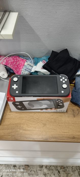 Nintendo switch lite