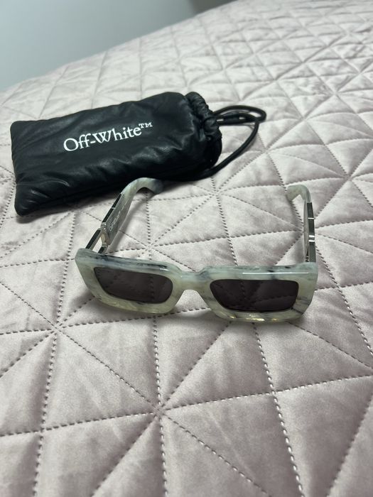 Vand ochelari de soare , originali