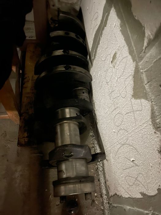 Коленвал на двигатель ЯМЗ-236