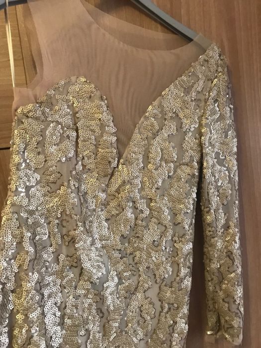 Rochie glam, Nissa, mini, nude cu paiete aurii si umar gol, chic, noua