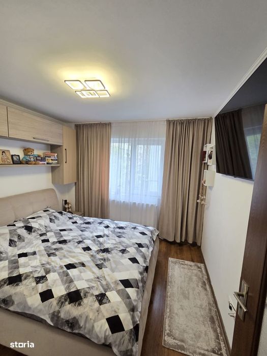 Etaj 3 - Apartament 3 camere - mobilat - Dacia Bicaz