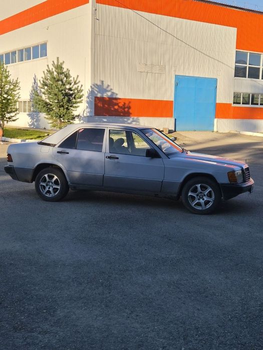 Продам мерседес 190