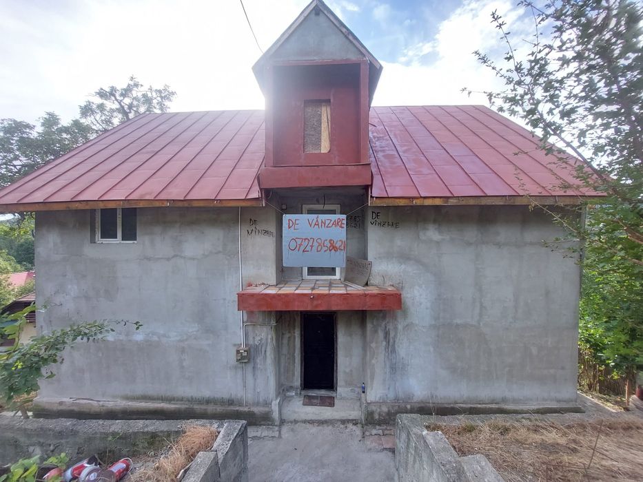 Vila de vânzare zona Sinaia