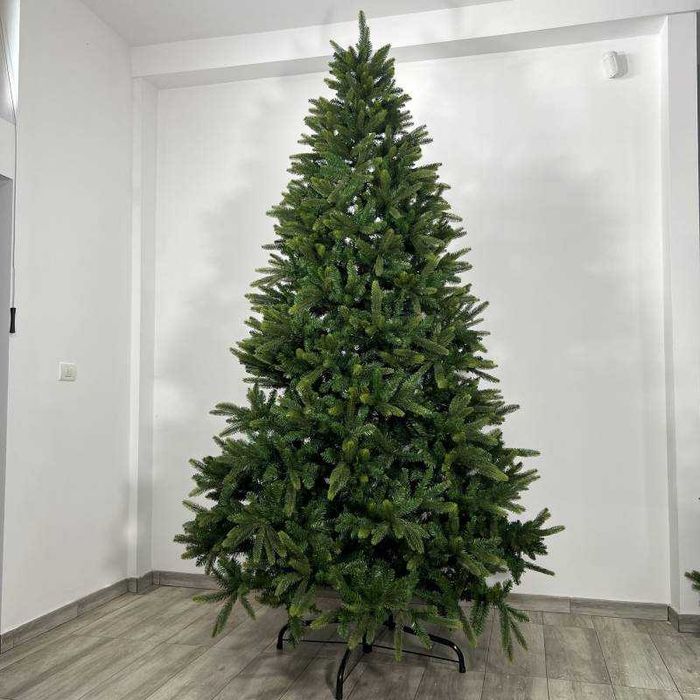 2 brad artificial f inalt 2,5 metri+decorațiuni,instalatie/Pom Crăciun