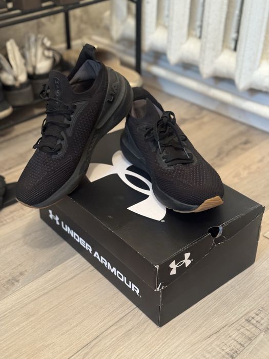 Кроссовки under armour