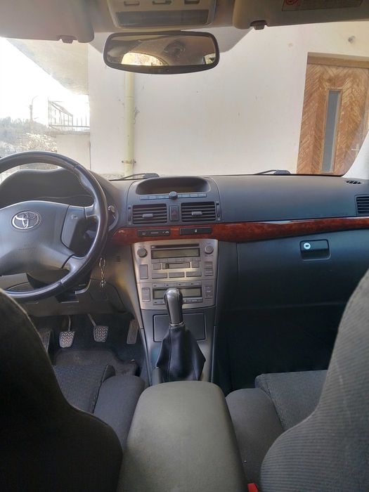 Продавам Тойота,,Авенсис"