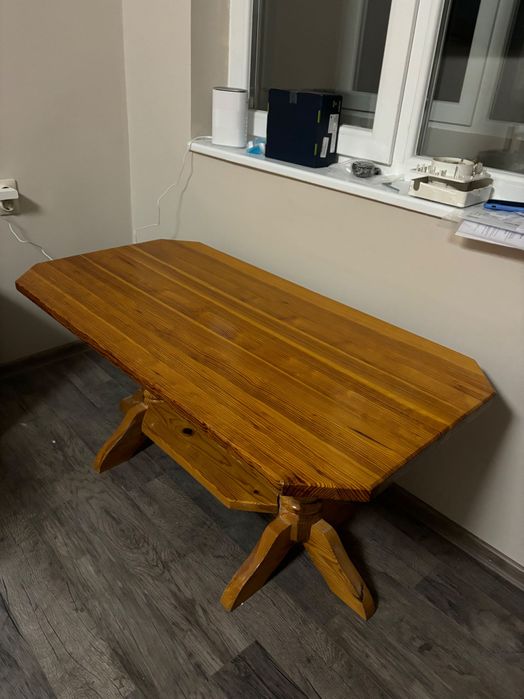 Холни дървени маси