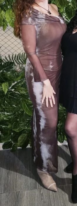 Продам красивые вечерние платья