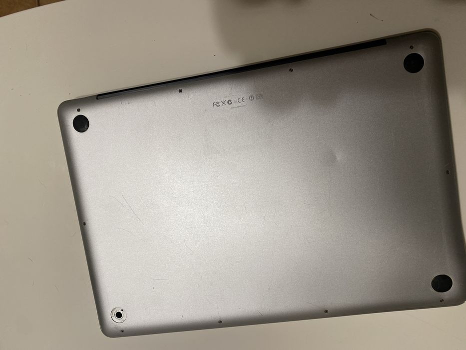 MacBook Pro 15 inch - mid 2010 - 8gb ddr3