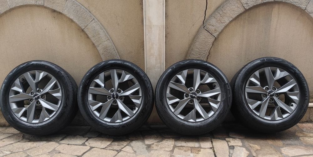 Continental 235/55/18 V XL EcoContract 6