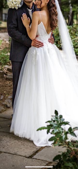 Сватбена рокля на Atelier Sposa мината през химическо