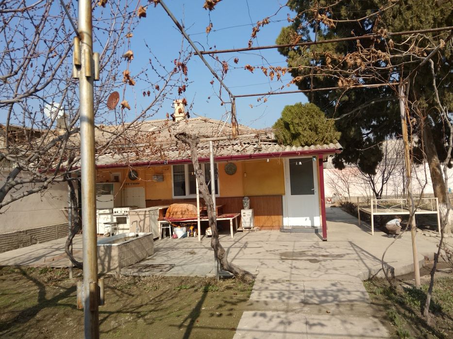 Срочно Ховли Уй Сотилади