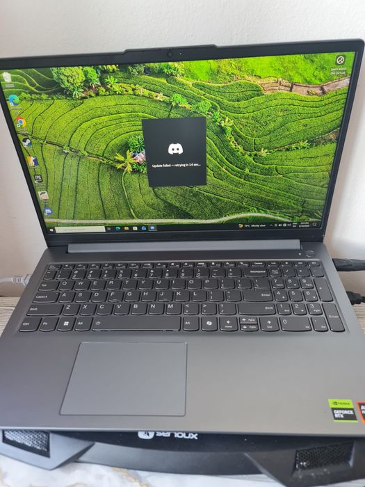 Laptop lenovo l0q 15 A