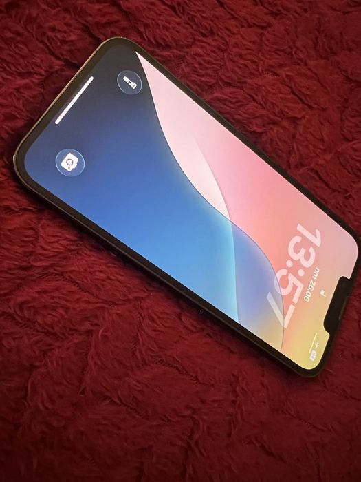 Продавам Iphone 13 Pro 256GB