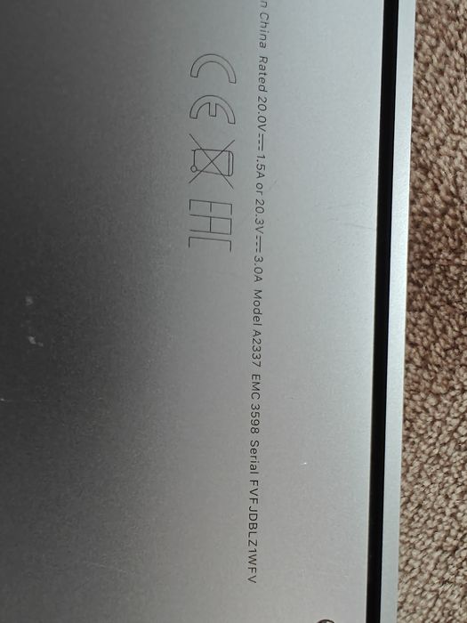 Macbook Air A2337 M1 , RAM 8 GB , Ssd 256 IMPECABIL