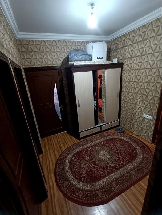Тинчлик метро Версал Туйхона 2/5/5 60м²Арендага берилади