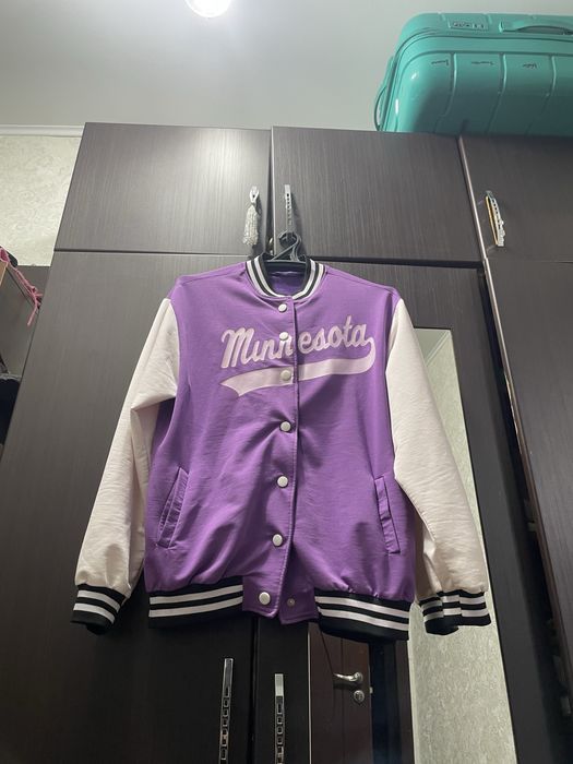 Продам бомбер в хорошем состоянии