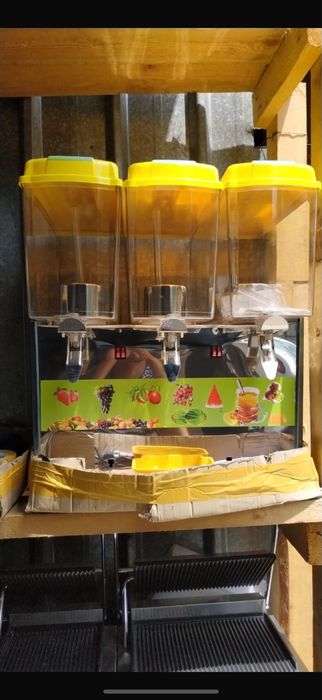 Стол холодильник, саладетта, льдогенератор, тестораскатка