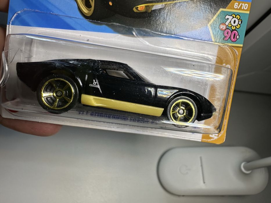 Hot Wheels 71 Lamborghini Miura SV