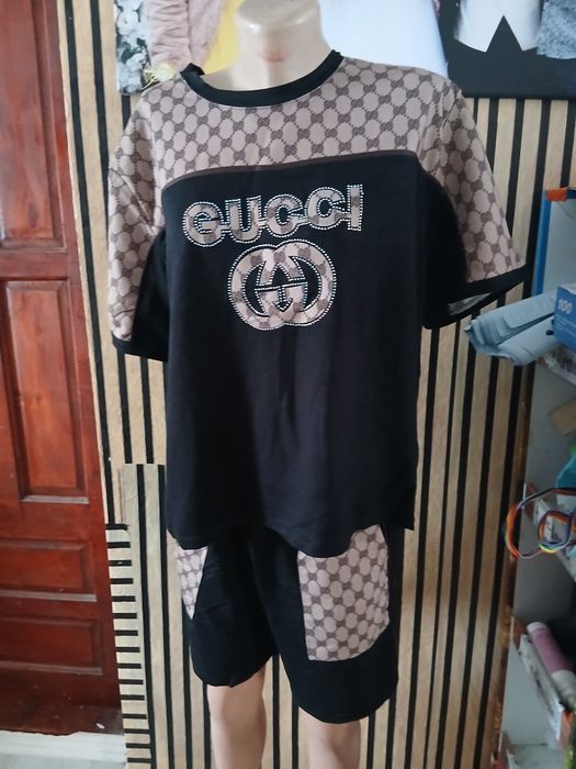 Compleuri disponibile