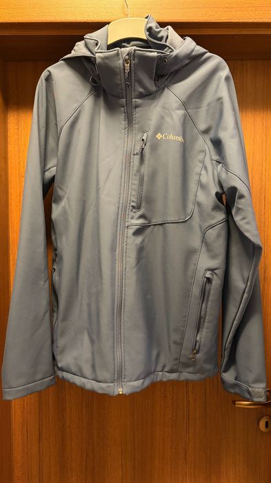 Columbia Softshell Jacket (L/XL)