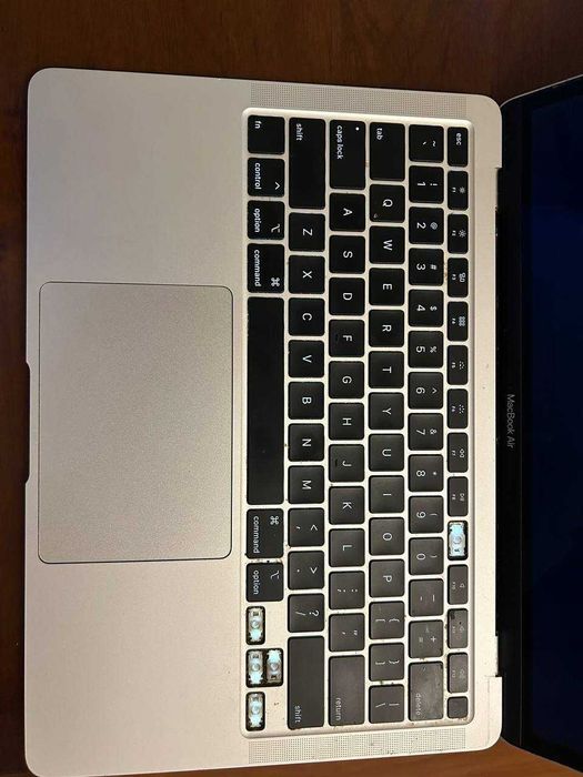 продам два Macbook Air 2020 года модель А 2179