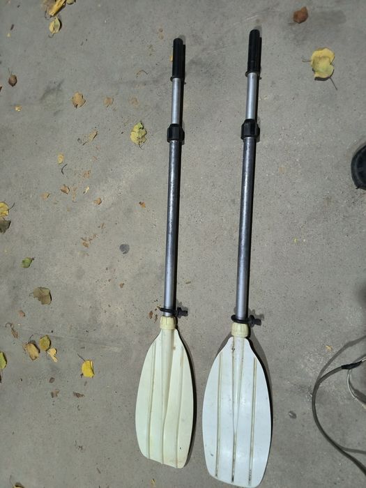 Qayiq eshkaklari sotiladi