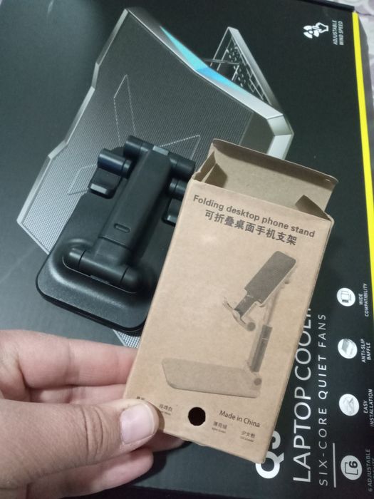 Telefon ushlagich yangi  karopkasi bor olib  koʻring zor narsa