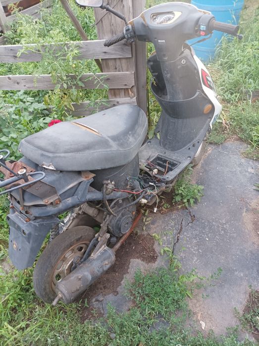 Продам скутер на ходу