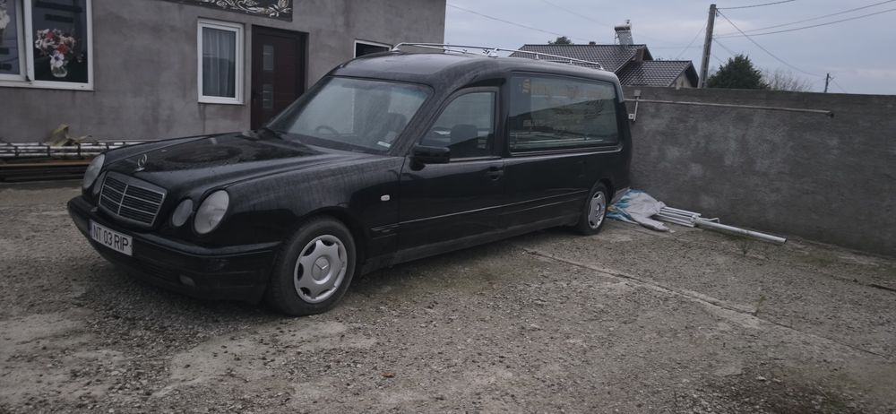 Mercedes-Benz E-Class 1998 benzină, 1.617 € — imagine 3