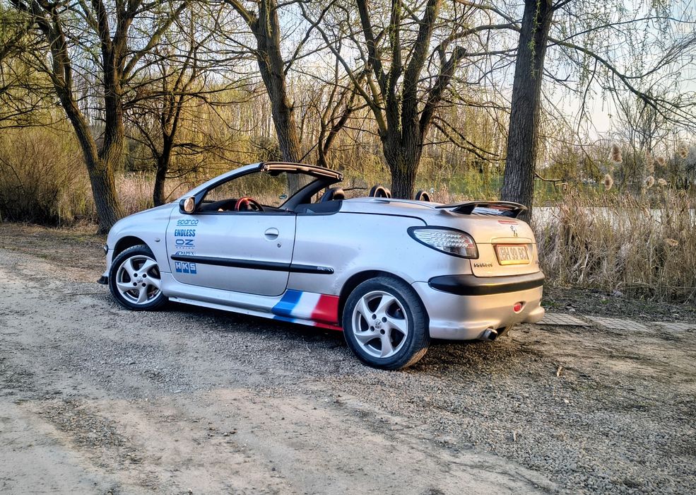 Vând urgent Peugeot 206 cc