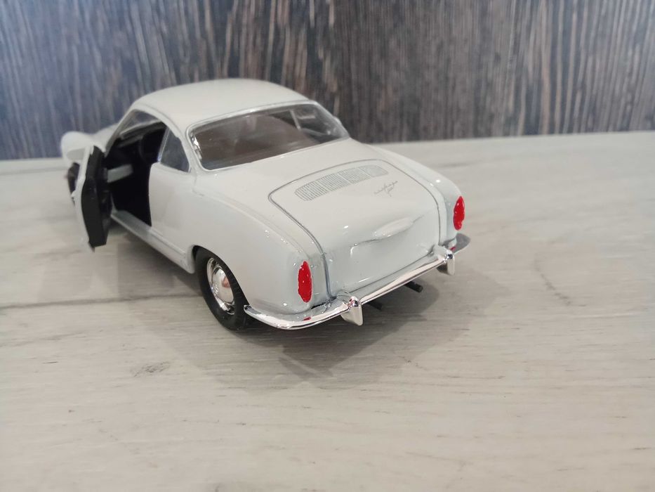 Метална количка Volkswagen Karmann !!!