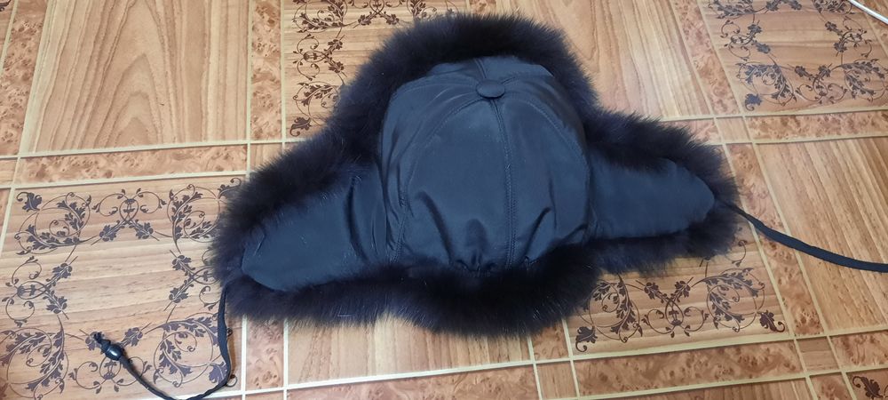 Продам шапку ушанку женскую