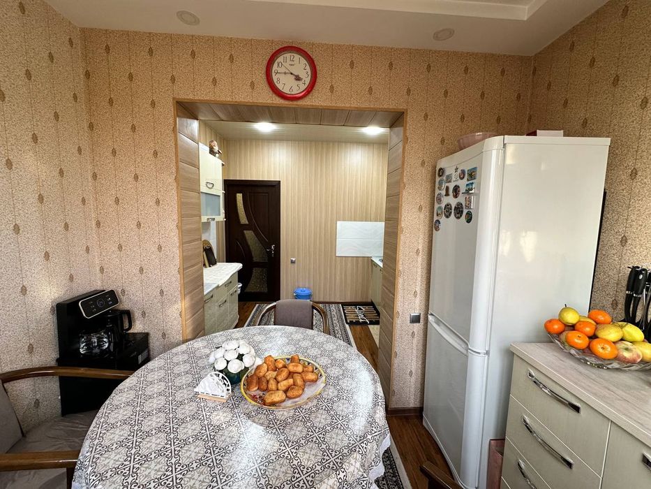 Продаётся 4х комнатная квартира на массиве Карасу 1