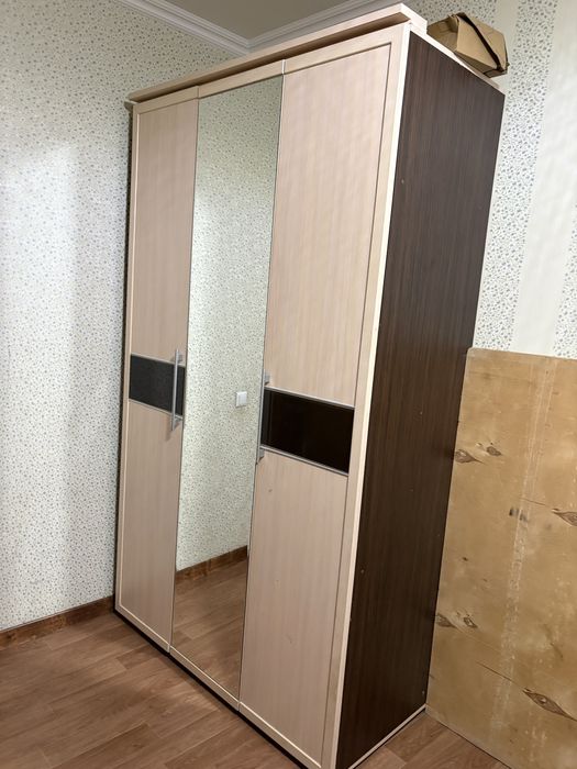 Шкаф для одежды . Шкаф в спальню