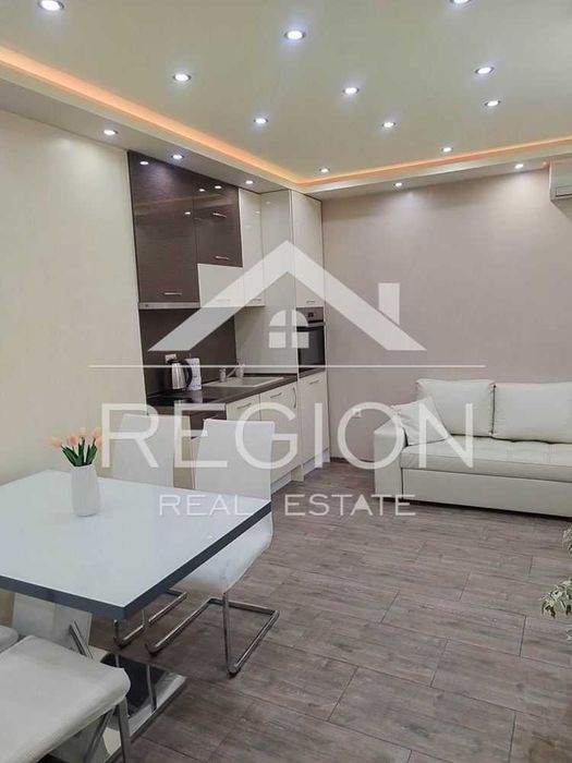 Дава се под наем Двустаен апартамент в Варна, м-т Акчелар - 60 кв.м за 561 € - Снимка #2