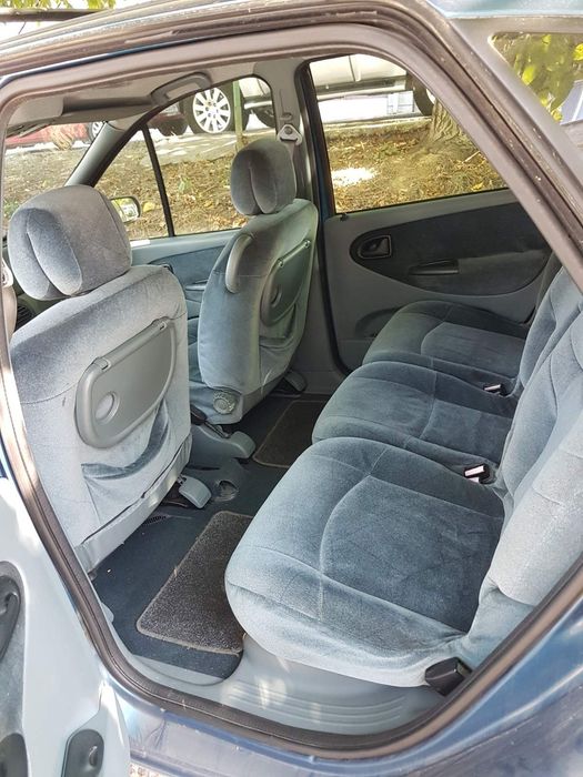 Renault Рено Модел Scénic Сценик 2000