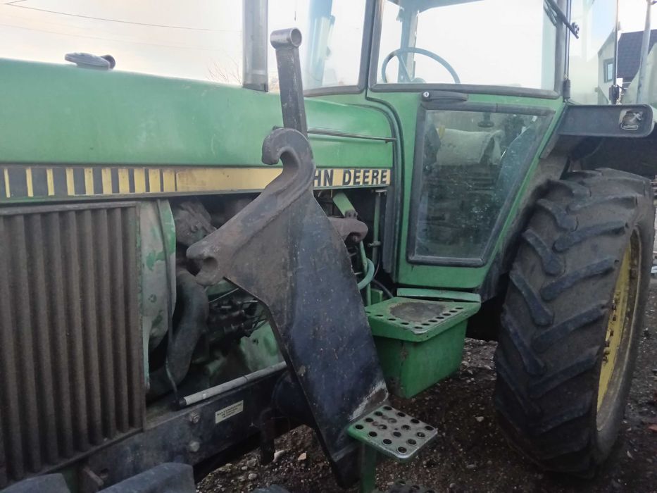 Tractor John Deere 3040 cu incarcator frontal