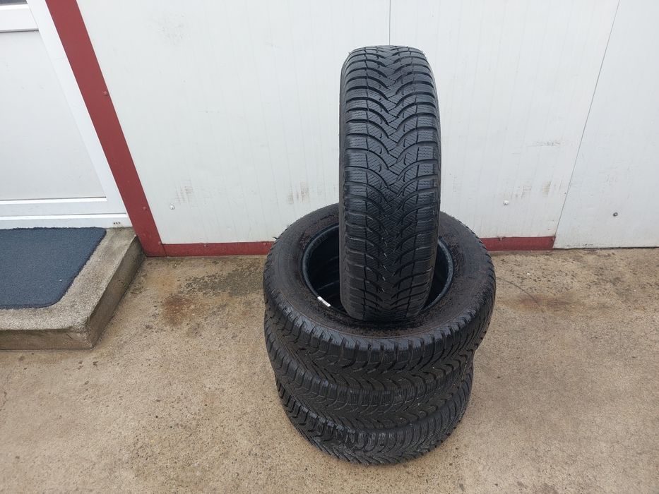 125 lei bucata! Set anvelope M+S/IARNA 175 65 r15 Michelin! 8 mm