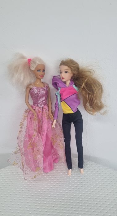 Продам куклы барби 8  шт