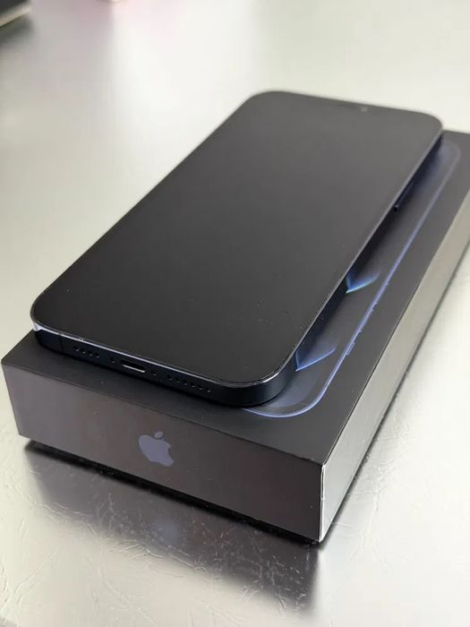 Продам Айфон 12 Про Макс