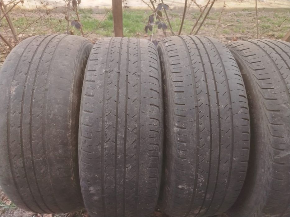 Продам б/у летние шины
