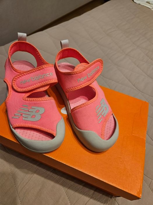 New balance сандали